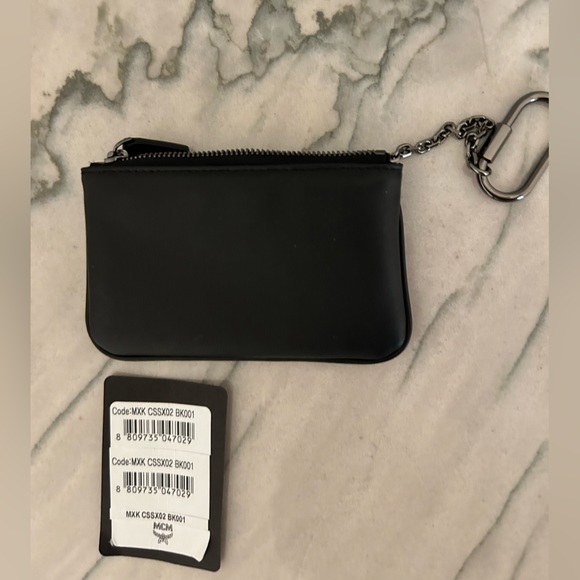 MCM Key Pouch Leather card holder - Picture 2 of 7